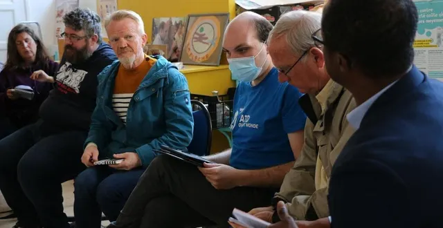 photo  ancien routier, didier, 56 ans (à gauche), est au chômage depuis deux ans et demi. il vient deux fois par mois aux ateliers organisés par l’association territoire zéro chômeur longue durée à la flèche pour construire la future entreprise solidaire, baptisée alternataf.  &copy;  ouest-france 