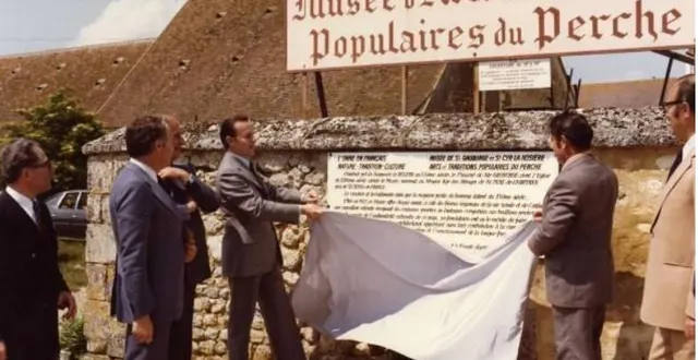 photo  une journée de cinquantenaire tournée vers les souvenirs (ici une inauguration en 1978).  &copy;  écomusée du perche 