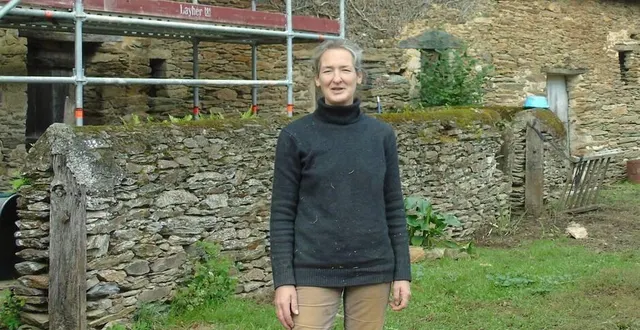 photo  geneviève karlsson respire un peu mieux. la sci dont elle est la gérante a gagné une bataille judiciaire  &copy;  ouest-france 