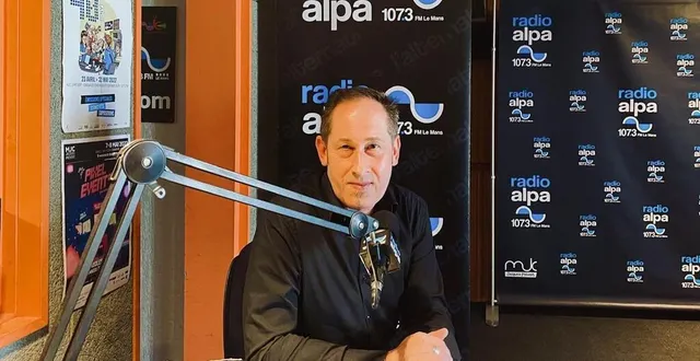 photo  le mans, avril 2022. jean-yves breteau, responsable de l’antenne et de la rédaction depuis 34 ans.  &copy;  le maine libre 