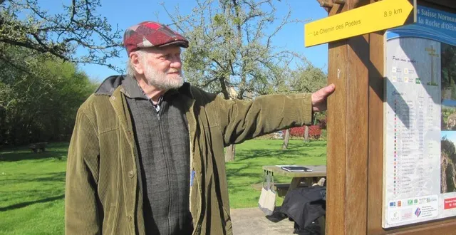 photo  « jean-claude touzeil, c’est le père fondateur du printemps de durcet et du chemin des poètes, c’est le poète qui plante des arbres un peu partout, qui anime des ateliers d’écriture poétique ici et là, qui milite pour une poésie vivante et partagée ».  &copy;  ouest-france 