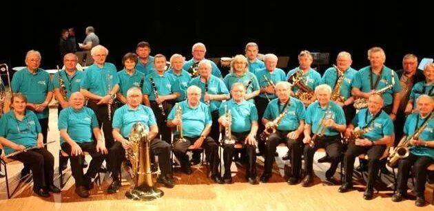 photo  l’harmonie du cercle musical des brières et du gesnois prépare le concert gratuit du samedi 14 mai à la passerelle de connerré.  &copy;  le maine libre 