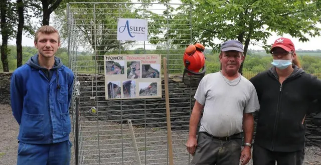 photo  djino, franck et pauline, trois salariés d’asure, l’association solidaire unie pour le retour à l’emploi.  &copy;  ouest-france 