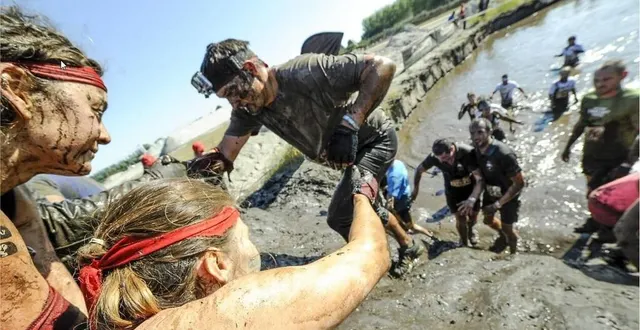 photo  la course à obstacles mud’ouche se déroulera dimanche 8 mai, à la ferme de rai et à l’étang de la croix-lamirault.  &copy;  archives ouest-france 