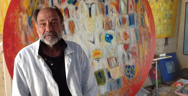 photo  ibrahim jalal ouvre sa grange devenue atelier pour des toiles grand format.  &copy;  le maine libre 