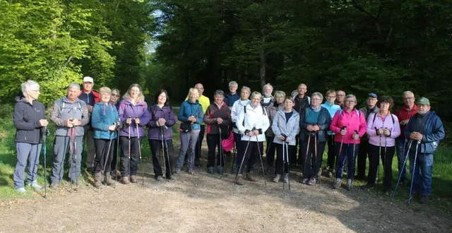 photo  près de 30 randonneurs ont répondu à l’invitation du club générations mouvement perseigne saosnois.  &copy;  le maine libre 