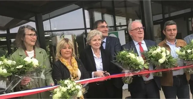 photo  inauguration en présence d’élus, de la sous-préfète de la flèche, du responsable économique loir lucé bercé…  &copy;  le maine libre 