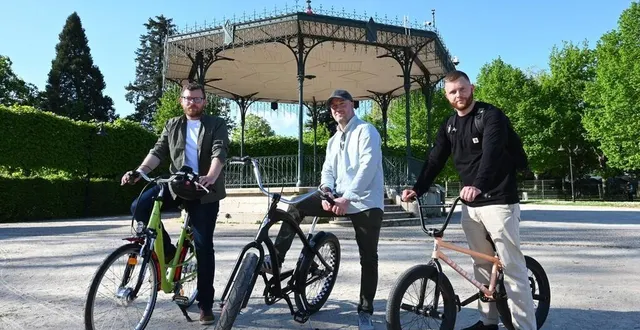 photo  romain bothet, adjoint au maire ; florent catteau président de l’association les courts circuits et hugo girard, stagiaire à l’association, au parc des promenades.  &copy;  ouest-france 