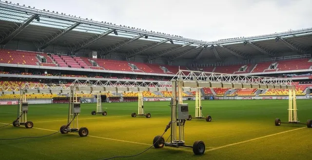 photo  la pelouse du mans fc est toujours soignée.  &copy;  archives le maine libre – denis lambert 