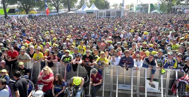 photo  plus de 100 000 spectateurs sont attendus pour le motogp, ce week-end au mans (sarthe).  &copy;  archives ouest-france 