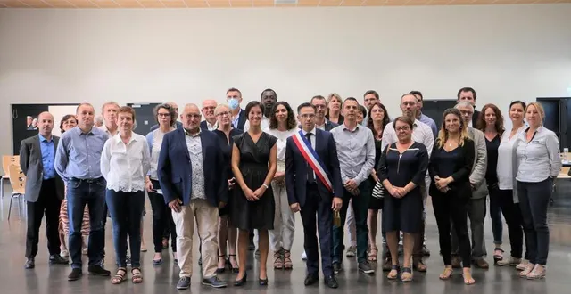 photo  le conseil municipal de sablé-sur-sarthe, en juillet 2020.  &copy;  archives ouest-france 