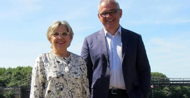 photo  nicole dubré-chirat, candidate à sa réélection dans la 6e circonscription, et son suppléant claude eas.  &copy;  jean-louis boultareau 