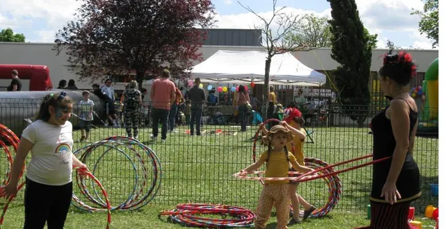 photo  une belle affluence à l’atelier hula-hoop.  &copy;  ouest-france 