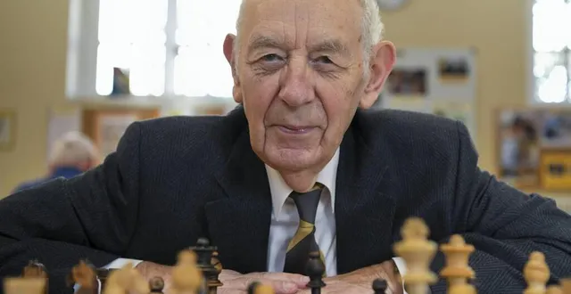 photo  jacques lambert était également le directeur de l’open d’échecs du mans.  &copy;  archives le maine libre – denis lambert 