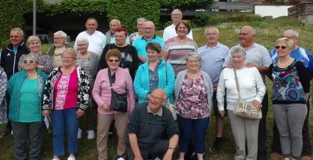 photo  les 27 retraités en route pour strasbourg…  &copy;  le maine libre 