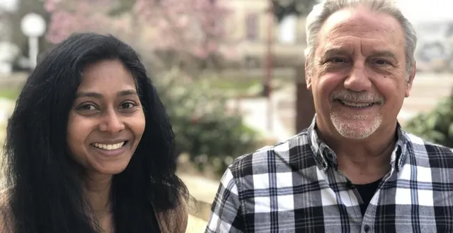 photo  serge jover, candidat dans la deuxième circonscription de la sarthe, et albertine duclos, sa suppléante.  &copy;  serge jover 