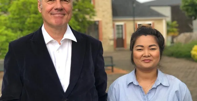 photo  olivier beslier et sa suppléante, chor-nay goujard, candidats aux élections législatives dans la 2e circonscription de la sarthe.  &copy;  ouest-france 