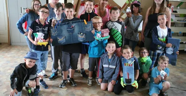 photo  pour les activités d’intérieur les enfants de l’accueil loisirs sont un peu à l’étroit dans la salle des associations sportives et culturelles, le gymnase sera le bienvenu.  &copy;  archives le maine libre 