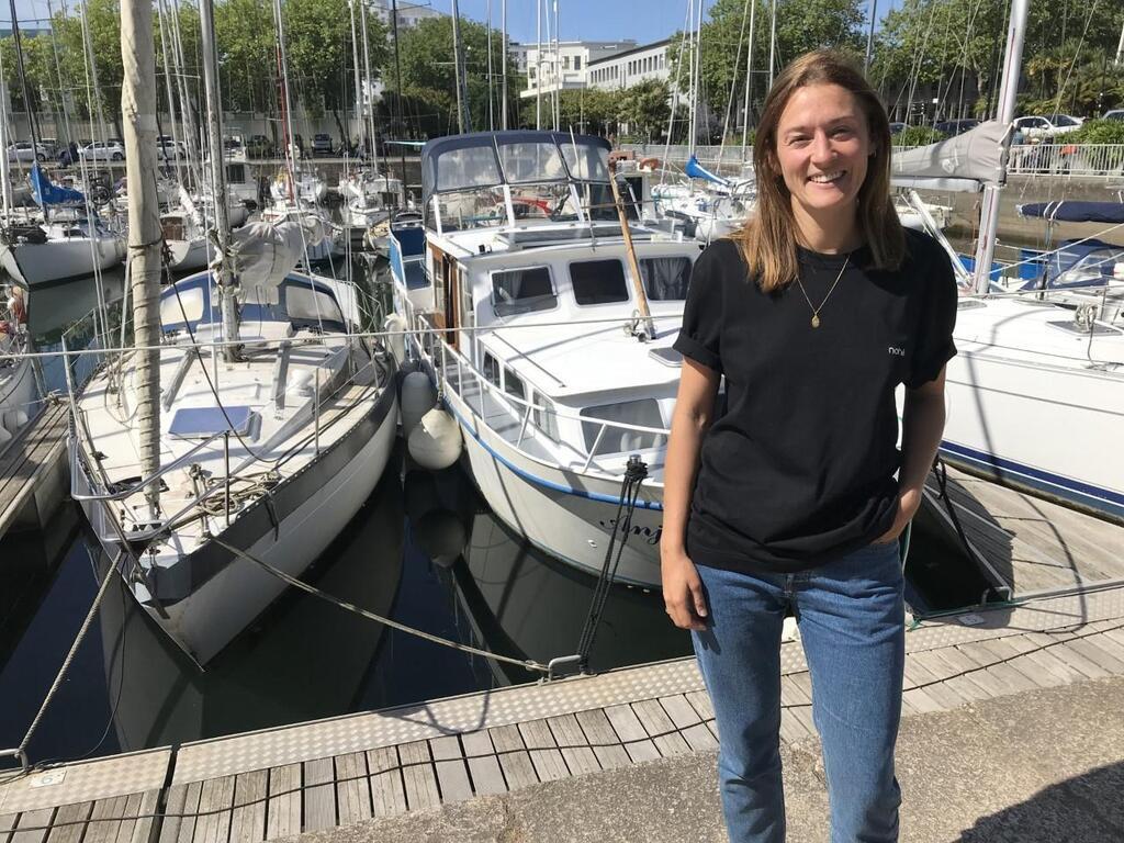 Elle cherche un voilier pour transporter sa prochaine collection de vetements de Porto a Lorient Le Mans.maville