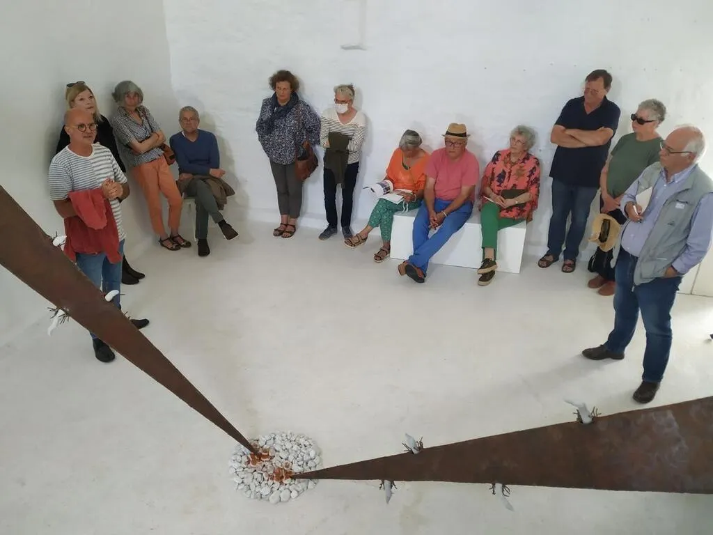 À OrvalsurSienne, Xavier Gonzàlez réalise une œuvre spécialement pour le Bouillons Kub Saint