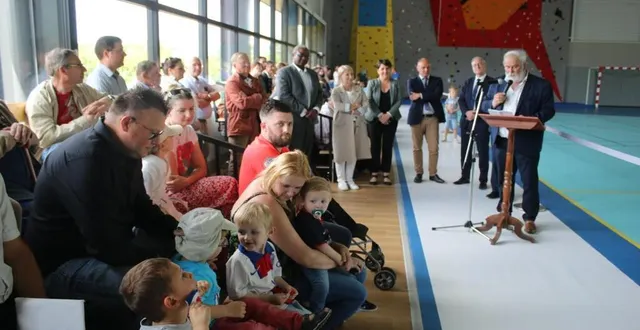 photo  la population des communes déléguées s’est déplacée en nombre pour l'inauguration.  &copy;  ouest-france 