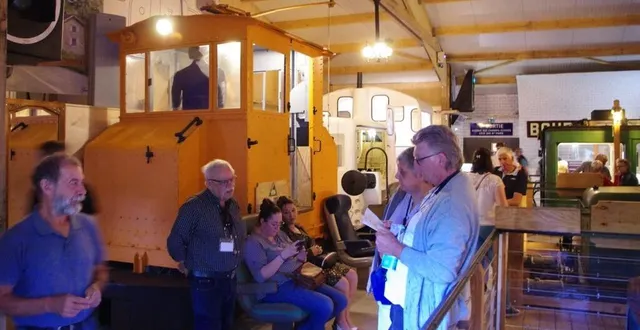 photo  les visiteurs ont été plongés dans l’ambiance si particulière du muséotrain, la nuit.  &copy;  le maine libre 