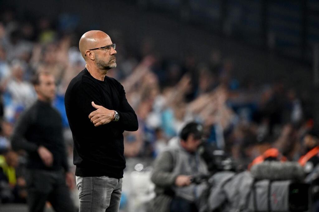 Ligue Europa : pour viser le dernier carré, l'entraineur de l'OL, Peter  Bosz va devoir composer avec une cascade de joueurs blessés