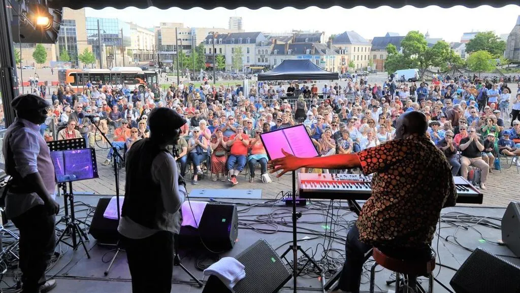 Le Mans. L’Europajazz a fait la fête sur la place du Jetd’Eau Le