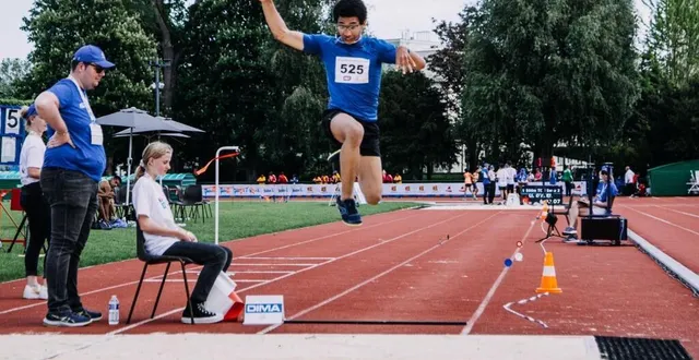 photo  engagé dans la catégorie handisport des gymnasiades 2022, grande compétition internationale pour les jeunes, helliot lamago-poirrier, 15 ans, a décroché la médaille de bronze au saut en longueur. l’adolescent a aussi signé le meilleur chrono français du 100 m. ?  &copy;  dr 
