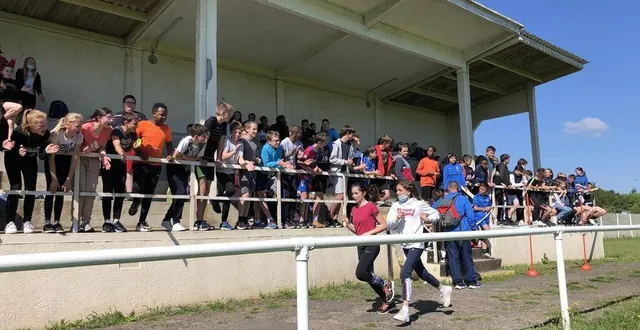photo  la « course contre la faim », organisée au stade sosthène-bruneau et ouverte aux 125 élèves de 5e du collège reverdy, se déclinait sur trois distances.  &copy;  ouest-france 