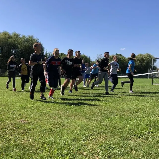photo au départ de la course de 4 km.  ©  ouest-france