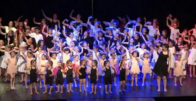 photo  le final du spectacle. 