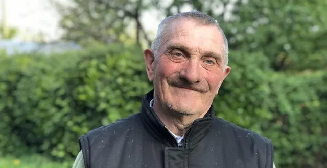 photo  norbert delozier, 76 ans, habitant de ménil-hubert-sur-orne, acteur, secouriste, expert agricole et porteur de mémoire.  &copy;  ouest-france 