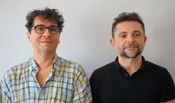 photo  thierry nouchy (à gauche) et mathieu thénaisie se présentent dans la 4e circonscription.  &copy;  lutte ouvrière 