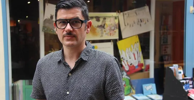 photo  gwendal oulés a bon espoir qu’un acquéreur reprenne la librairie.  &copy;  photo archives le maine livre 