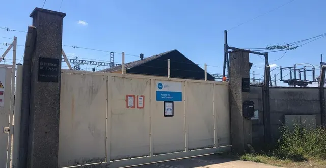 photo  des personnes se sont introduites sur le site de la corbière, à saint-barthélemy-d’anjou, pour couper le courant.  &copy;  ouest-france 