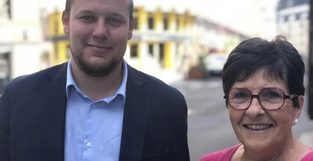 photo  dylan bénaud, candidat ps et françoise dubois, sa remplaçante, ancienne députée de 2012 à 2017.  &copy;  le maine libre 