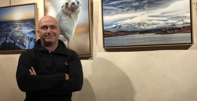 photo  grégory pol est l’invité d’honneur des rencontres photographiques d’asnières-sur-vègre qui se poursuivent jusqu’au lundi 6 juin 2022.  &copy;  ouest-france 