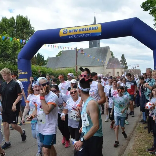 photo cinq kilomètres à travers les chemins de vitrai et en couleurs.  ©  ouest-france