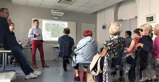 photo  nicolas leudière, entouré par stéphane peltier mais aussi benoît legay et philippe de jocas, a répondu aux questions d’une quinzaine de saboliens, présents à cette deuxième rencontre avec les habitants, samedi 4 juin, salle raphaël-élizé.  &copy;  ouest-france 