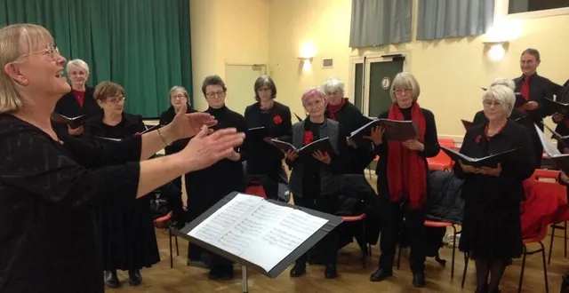 photo  la clé aux champs, dirigée par katherine tewson, ouvrira les festivités dans l’église restaurée.  &copy;  le maine libre 
