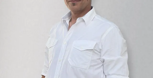 photo  laurent robyn.  &copy;  laurent robyn 