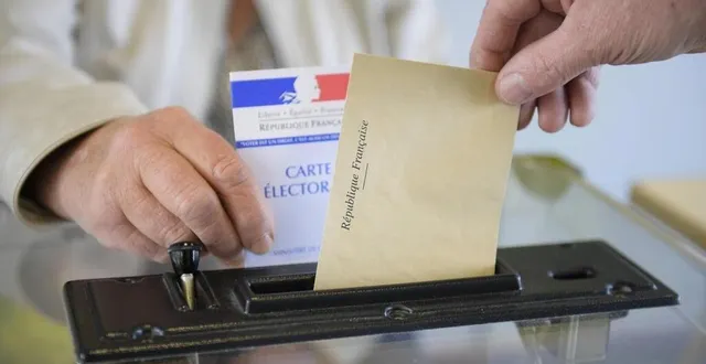 photo  dans l’orne, les bureaux sont ouverts de 8 h à 18 h.  &copy;  archives ouest france 