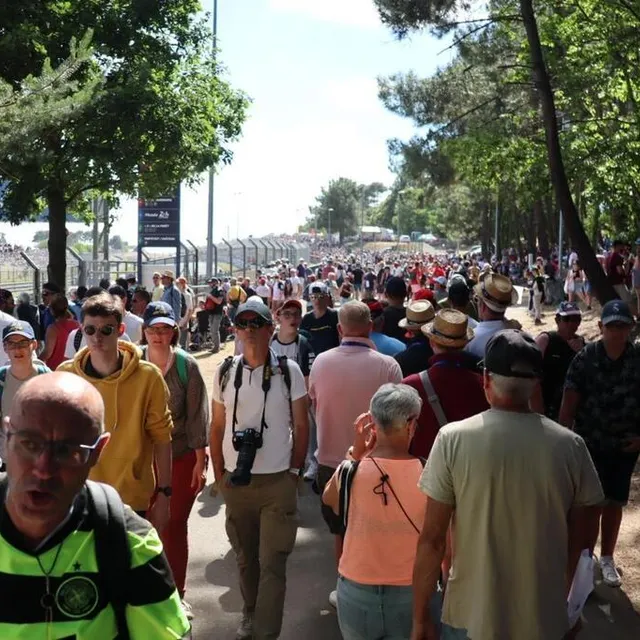 photo il y avait énormément de monde sur le circuit, après deux ans tronquées à cause de la crise sanitaire.  ©  ouest-france