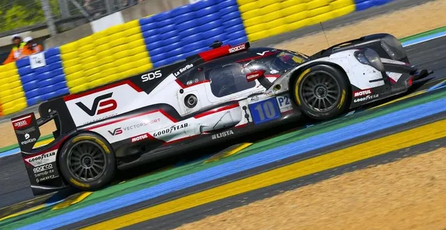 photo  sébastien bourdais a pris du plaisir en fin de course  &copy;  photo le maine libre von loue 