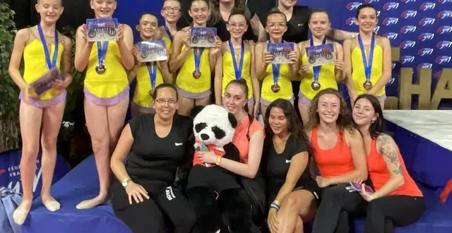 photo  l’ensemble fédéral c 13 ans et moins a décroché une belle médaille d’argent.  &copy;  angr 