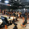 photo  une centaine de machines sont déjà installées dans le club basic-fit à cerisé. 