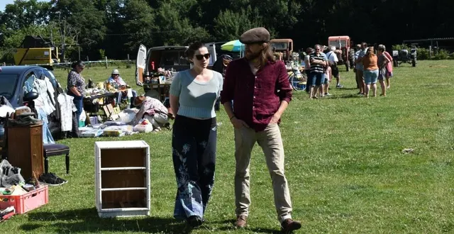 photo  la manifestation a finalement eu lieu dans un champ privé.  &copy;  le maine libre 