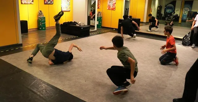 photo  situé en plein centre-ville, le local de l’association zone 61, dédiée aux cultures urbaines, est ouvert six jours sur sept.  &copy;  ouest-france 