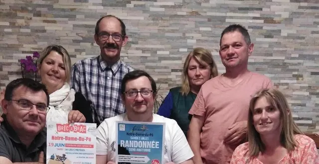 photo  des bénévoles prêts pour le bric-à-brac du dimanche 19 juin 2022 et la randonnée du comité des fêtes.  &copy;  comité des fêtes de notre-dame-du-pé 